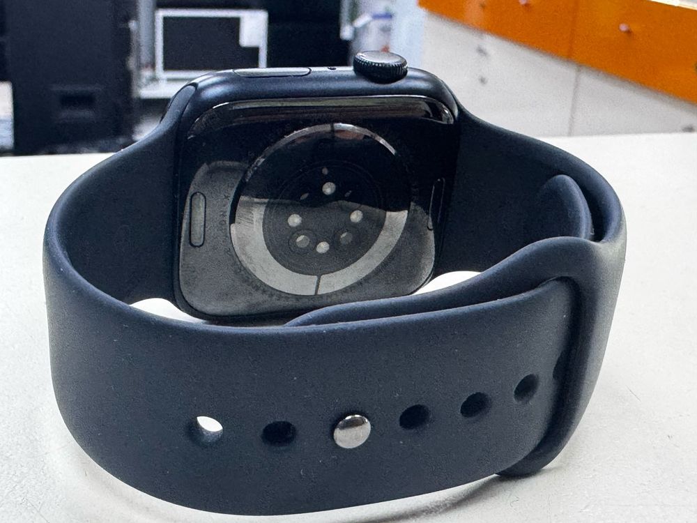 Смарт-часы Apple Watch Series 7 45mm