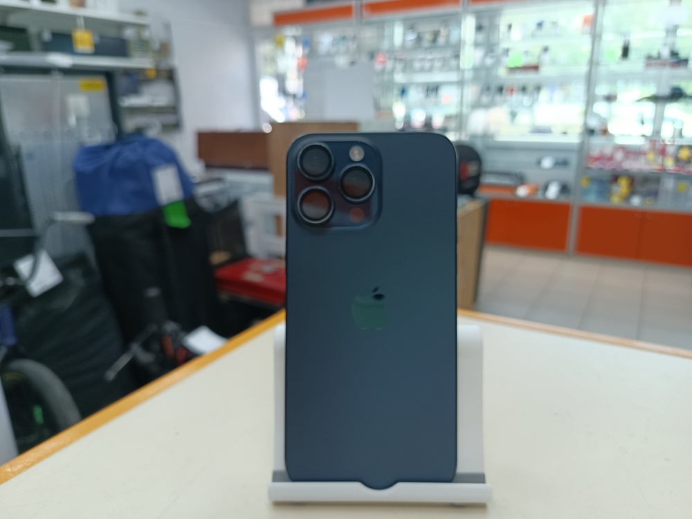 Смартфон Apple iPhone 15 Pro Max 256Gb