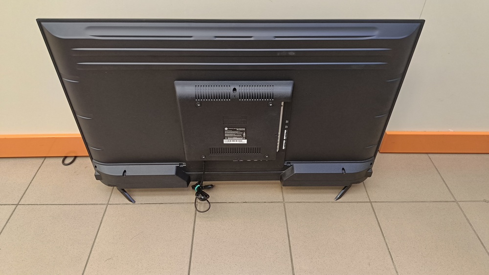 LED Телевизор HI RX-43U01FB