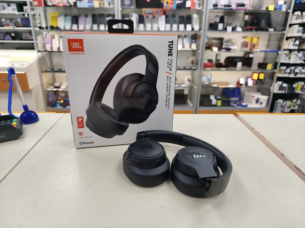 Наушники беспроводные JBL Tune 720BT;