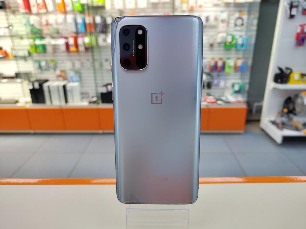 Смартфон OnePlus 8T