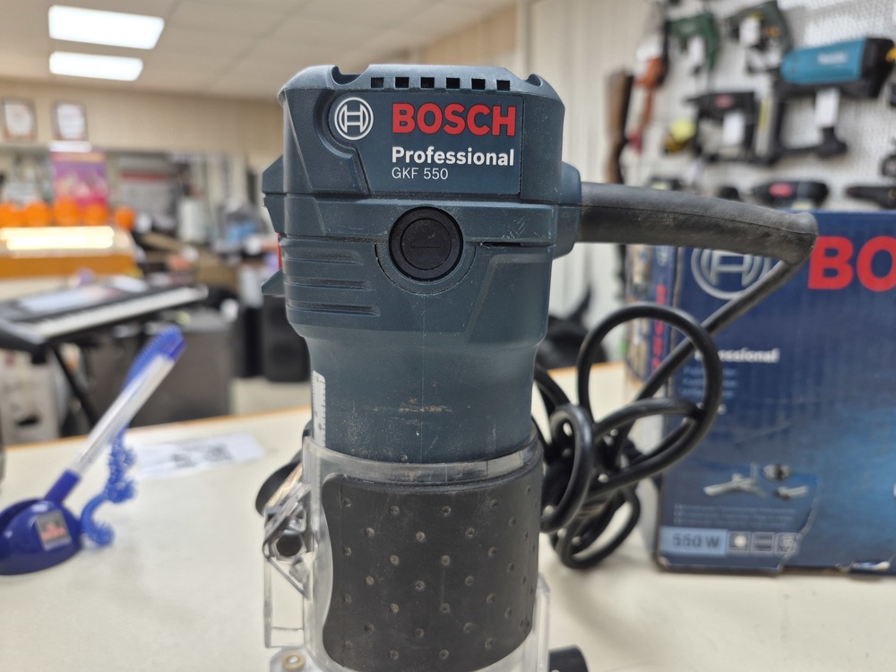 Фрезер Bosch GKF 550