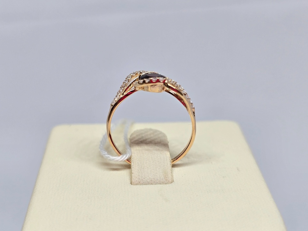 КОЛЬЦО С КАМНЯМИ (Au 585)