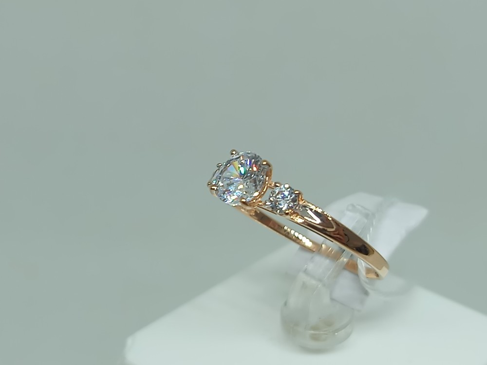 КОЛЬЦО С КАМНЯМИ (Au 585)