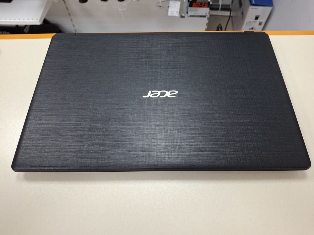 Ноутбук Acer; A6-9220e, AMD Radeon (TM) Graphics, 4 Гб, 120 Гб, Нет