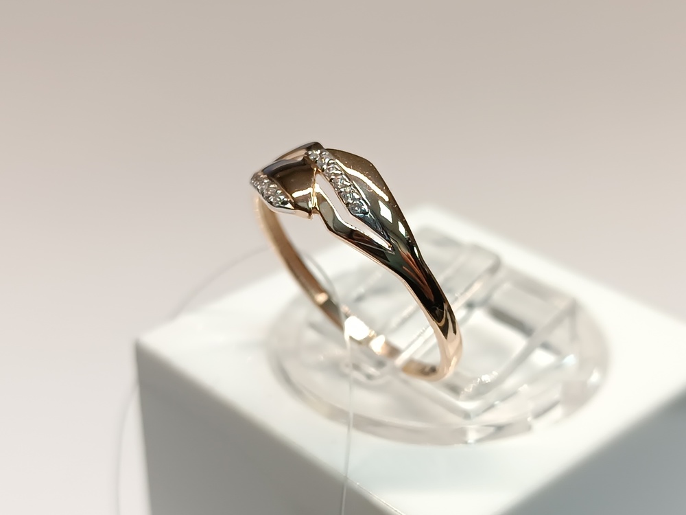 КОЛЬЦО С КАМНЯМИ (Au 585)