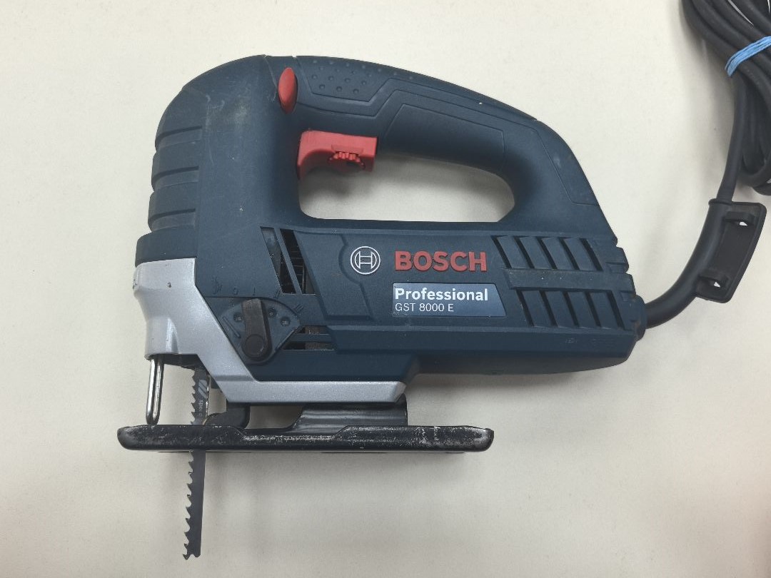 Лобзик Bosch GST  8000 E