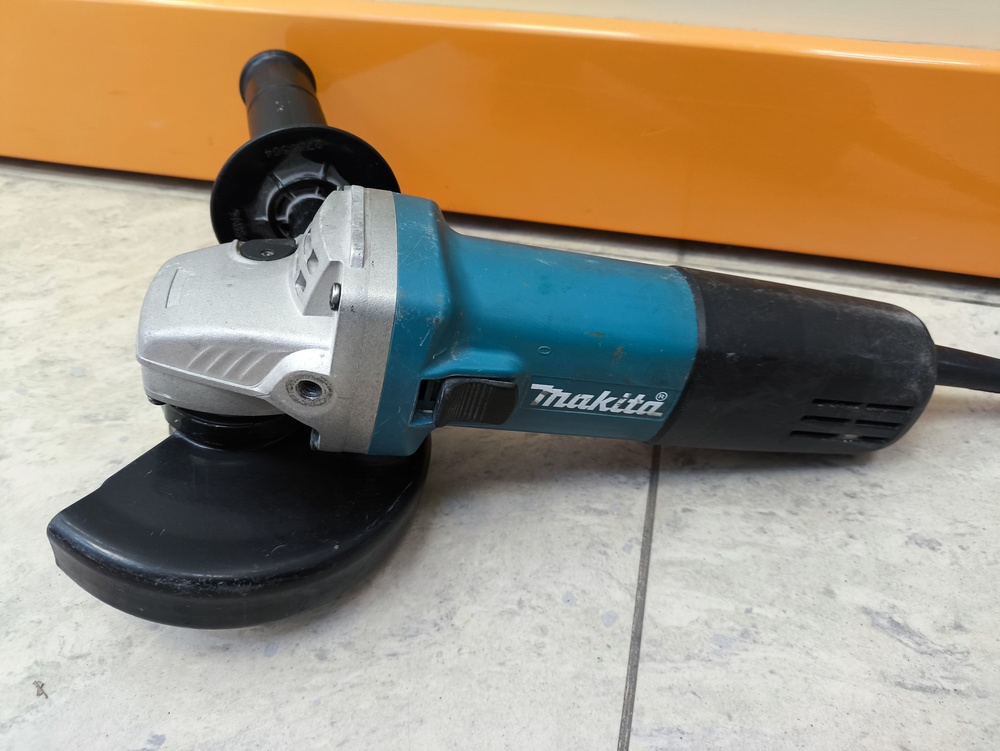 УШМ (Болгарки) Makita 9558HNZ;