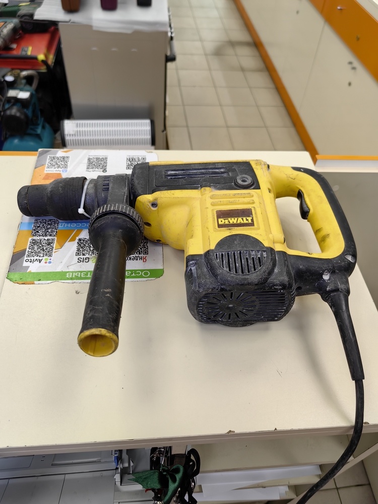 Перфоратор Dewalt D25501QS