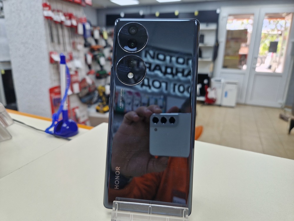 Смартфон Honor 70 8/128