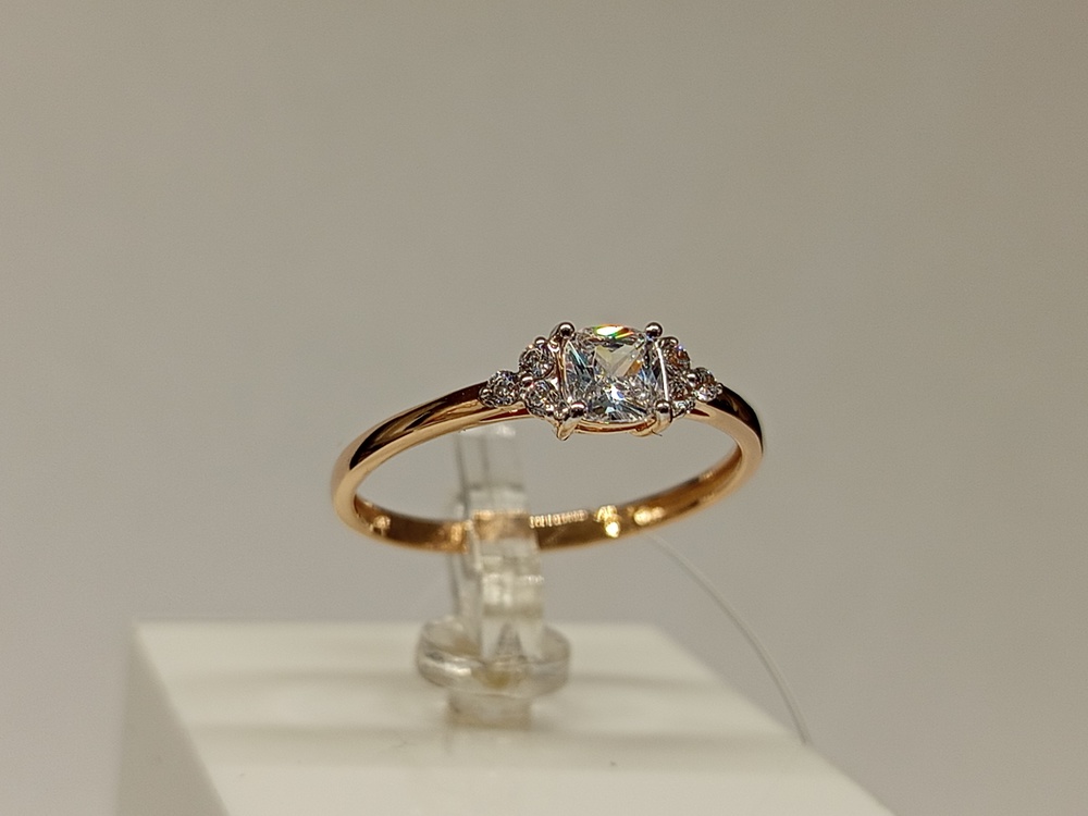 КОЛЬЦО С КАМНЯМИ (Au 585)