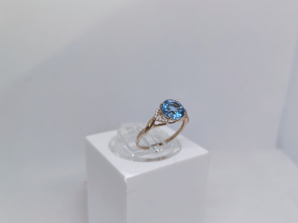 КОЛЬЦО С КАМНЯМИ (Au 585)