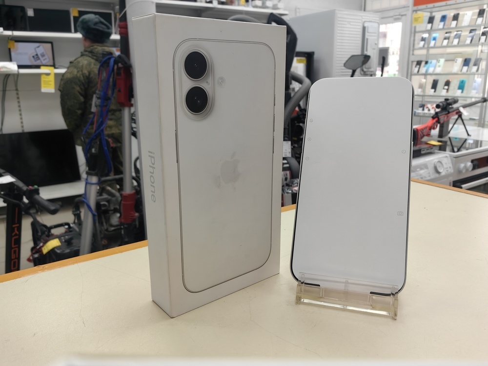 Смартфон Apple Iphone 16 256Gb