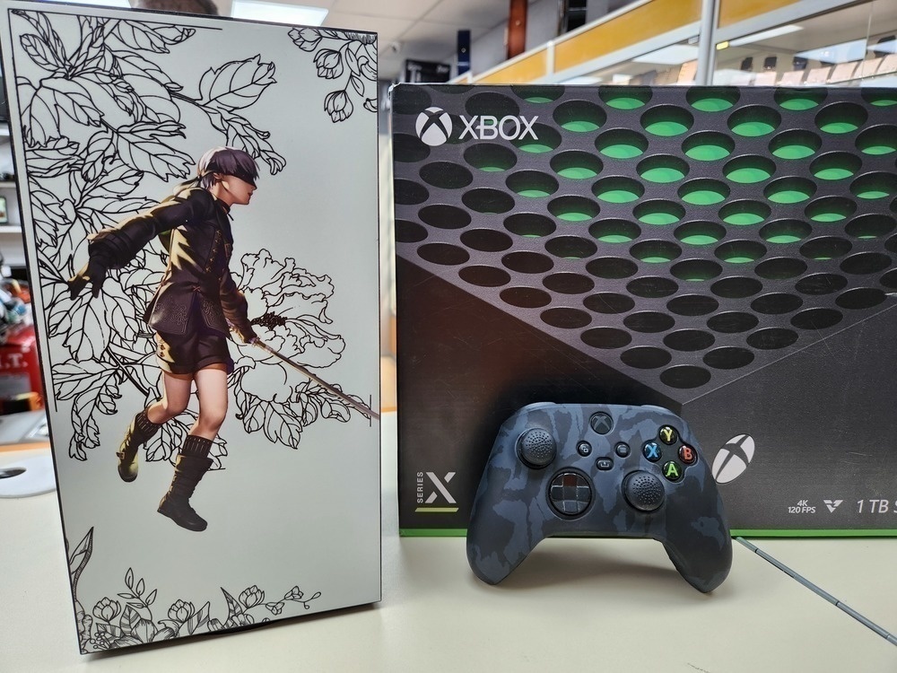 Игровая приставка Xbox Series X 1Tb