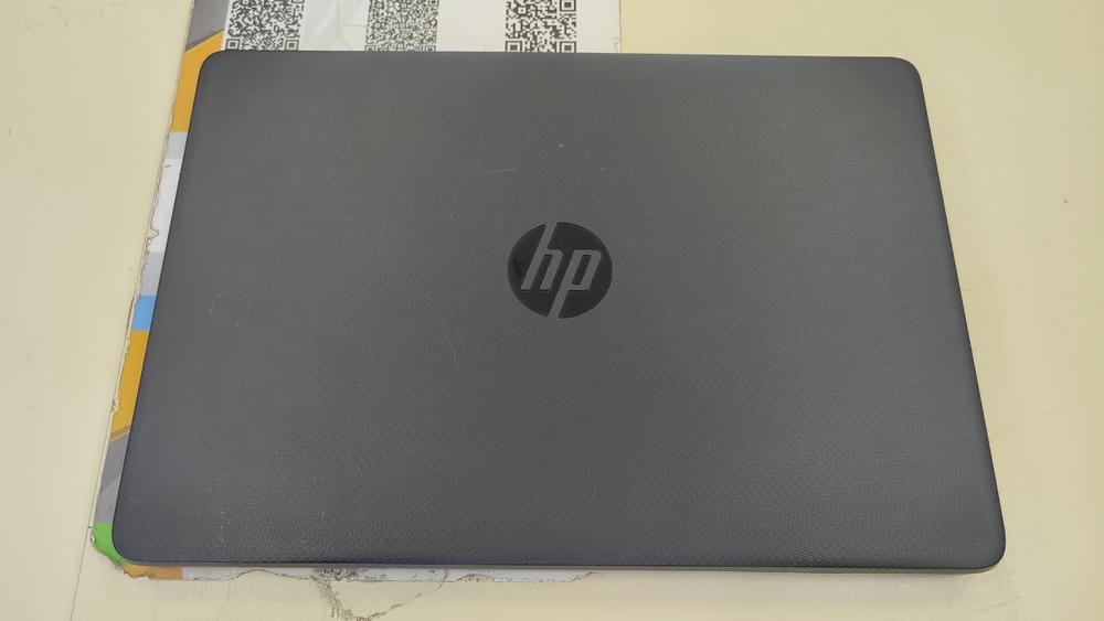 Ноутбук HP; Silver 3050U, AMD Radeon (TM) Graphics, 4 Гб, 128 Гб, Нет