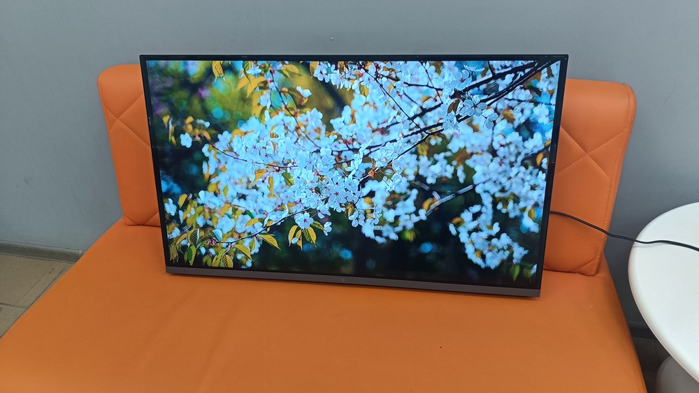 LED Телевизор Dexp H32G8000Q