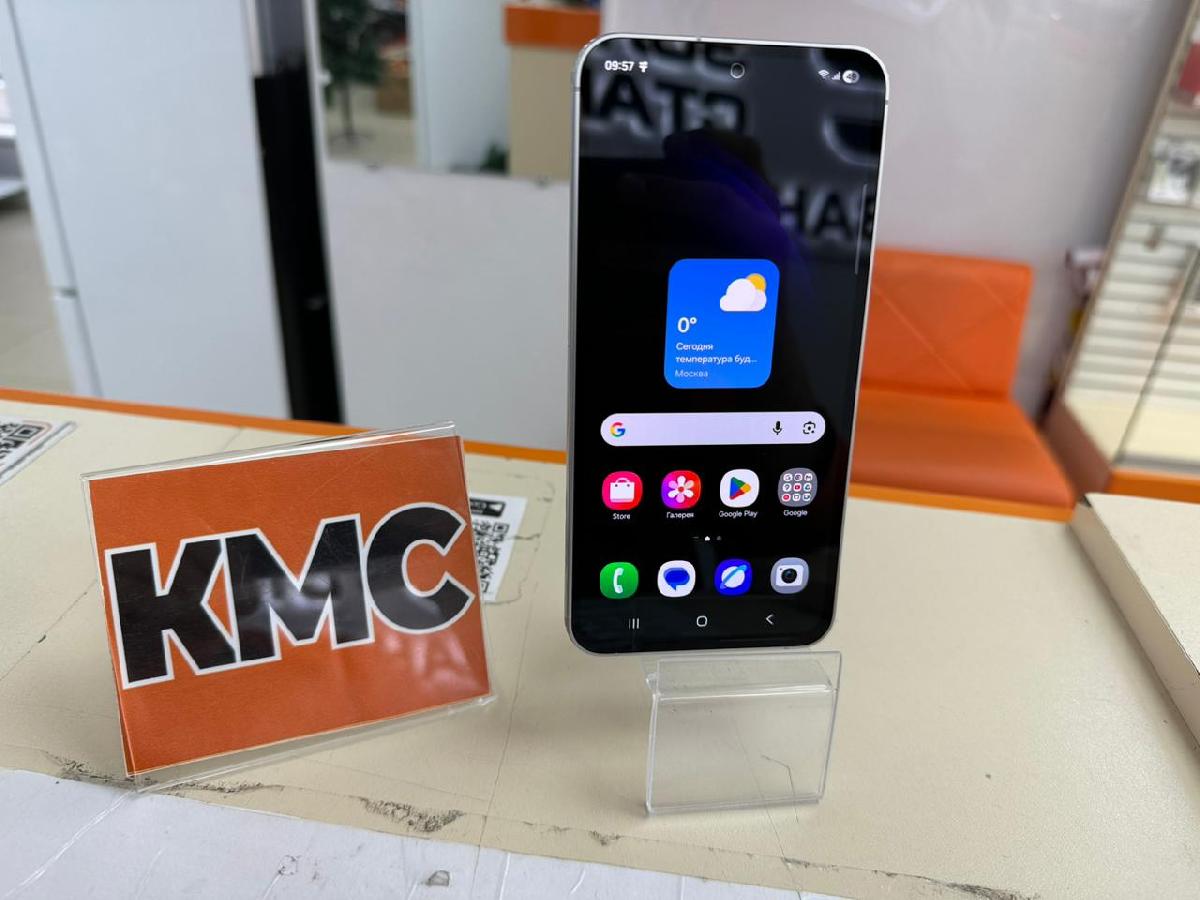 Смартфон Samsung Galaxy S23 FE 8/128