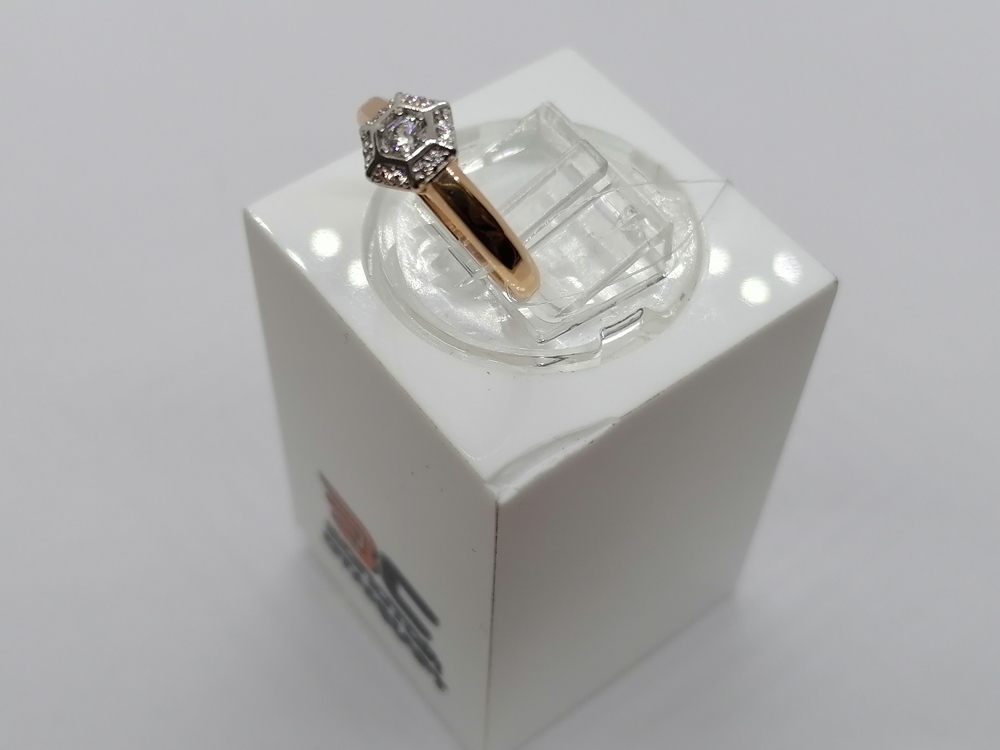 КОЛЬЦО С КАМНЯМИ (Au 585)