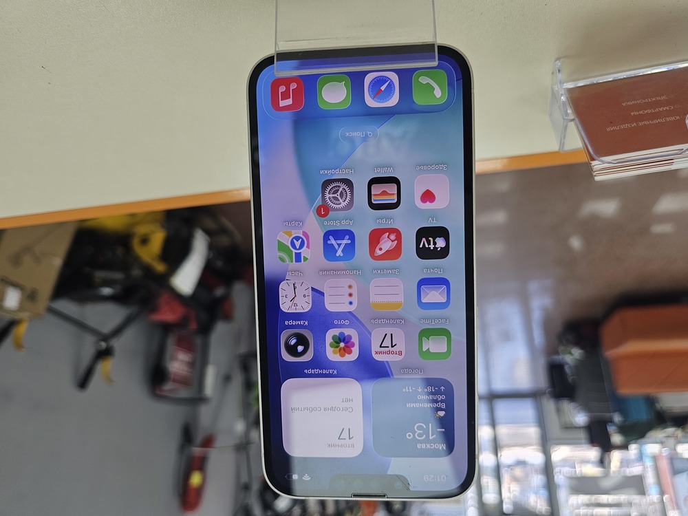 Смартфон Apple iPhone 13 128Gb