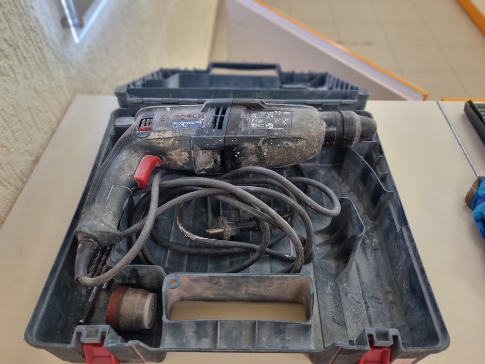 Перфоратор Bosch GBH 240