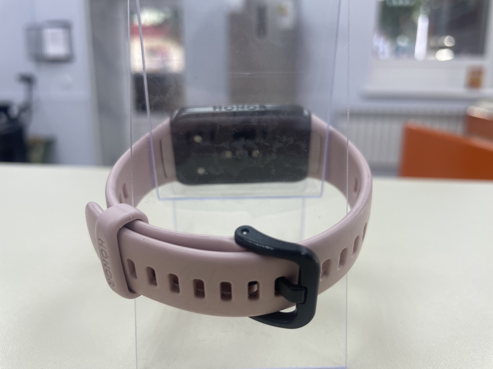 Смарт-часы Honor Band 6