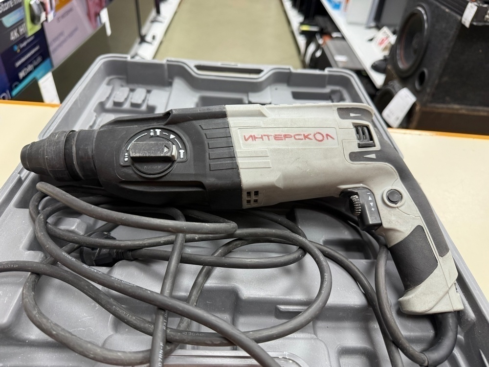 Перфоратор Интерскол П-26/800ЭР