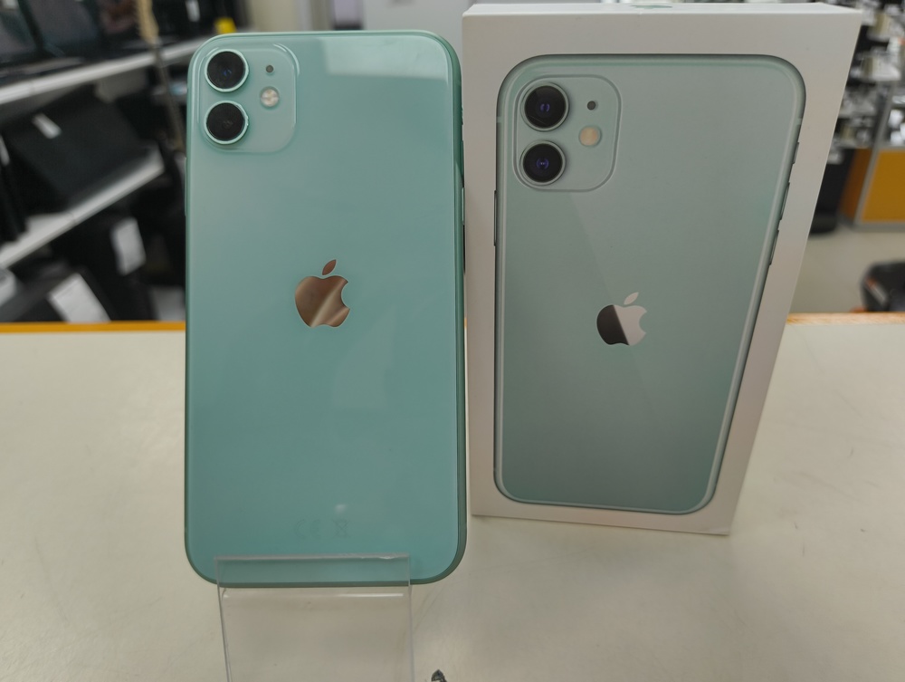 Смартфон Apple iPhone 11 64Gb
