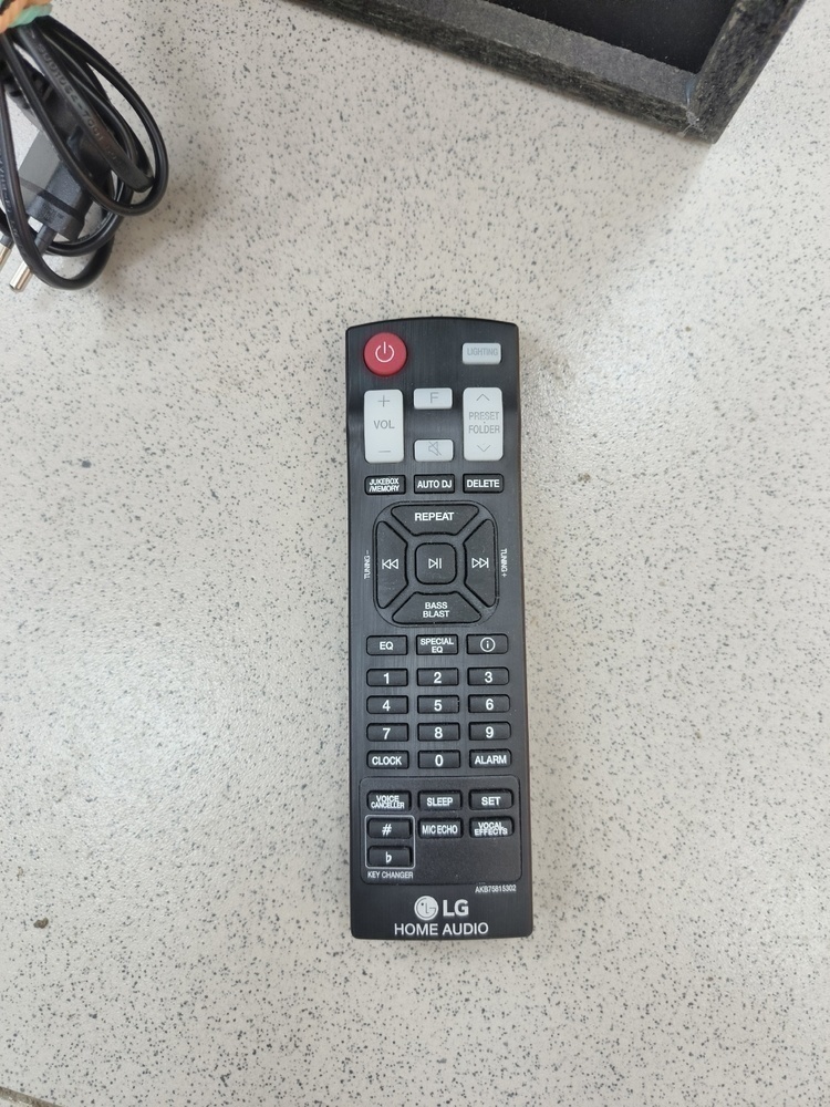 Музыкальный центр LG XBOOM RNC7