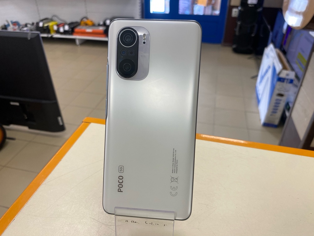 Смартфон Xiaomi Poco F3 6/128