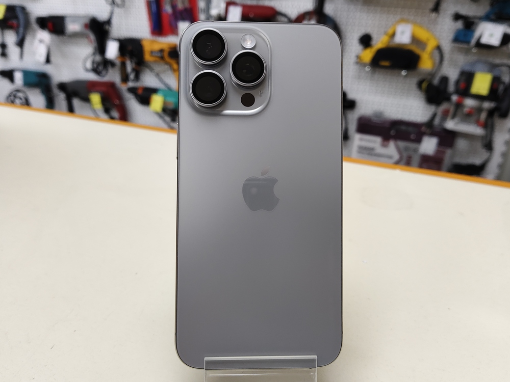 Смартфон Apple iPhone 15 Pro Max 256Gb