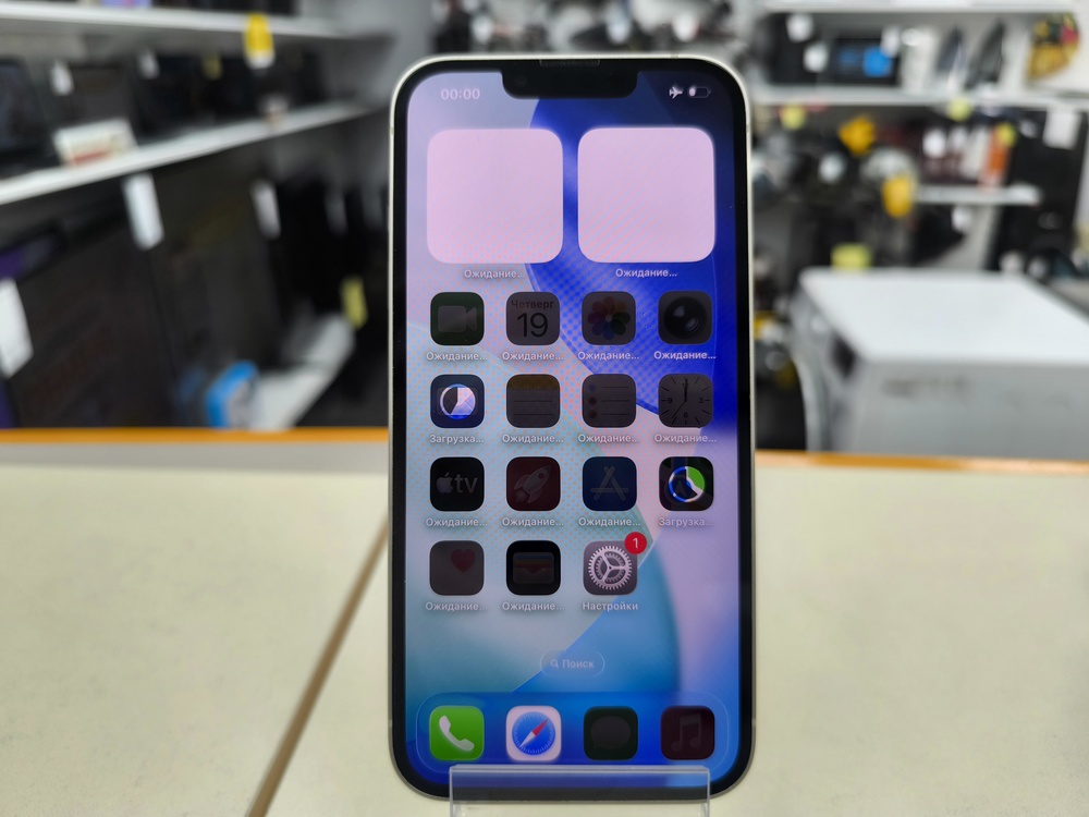 Смартфон Apple iPhone 13 128Gb