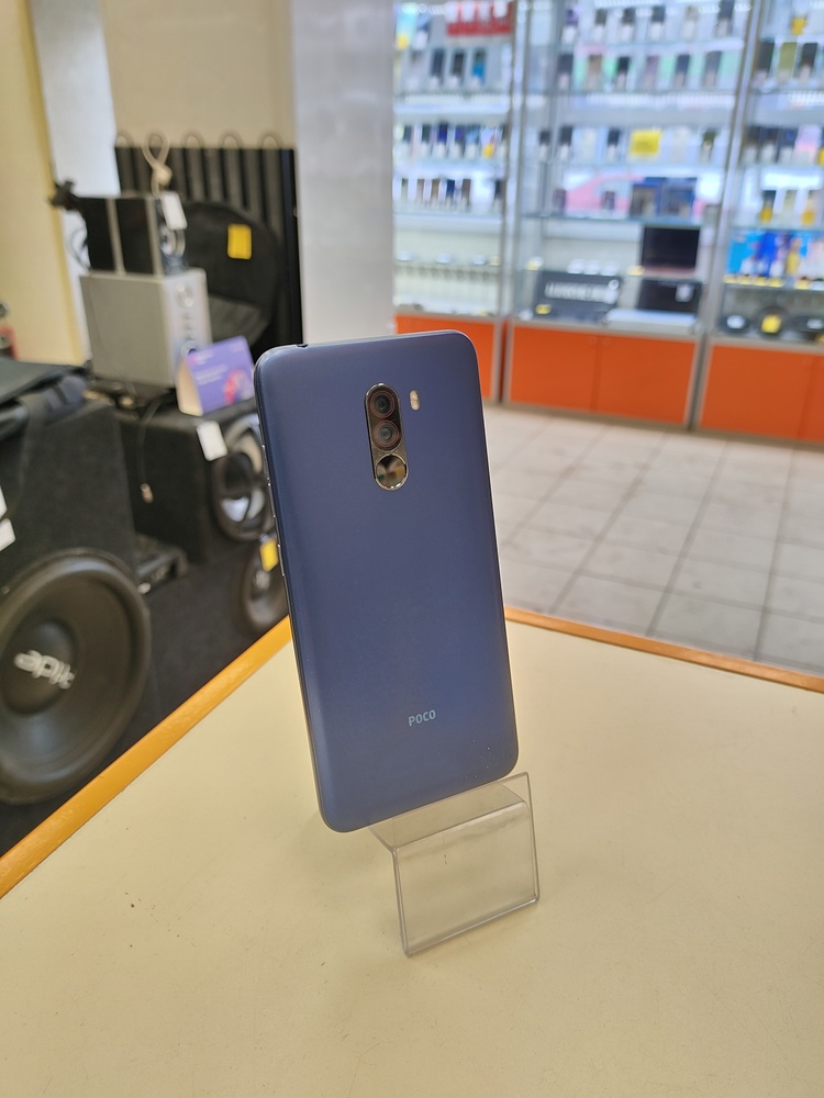 Смартфон Xiaomi Pocophone F1 6/64