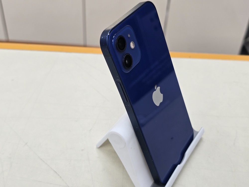 Смартфон Apple iPhone 12 128Gb