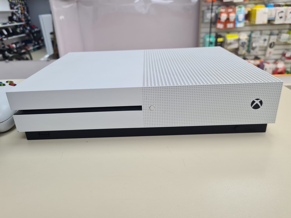 Игровая приставка Xbox One S 500Gb