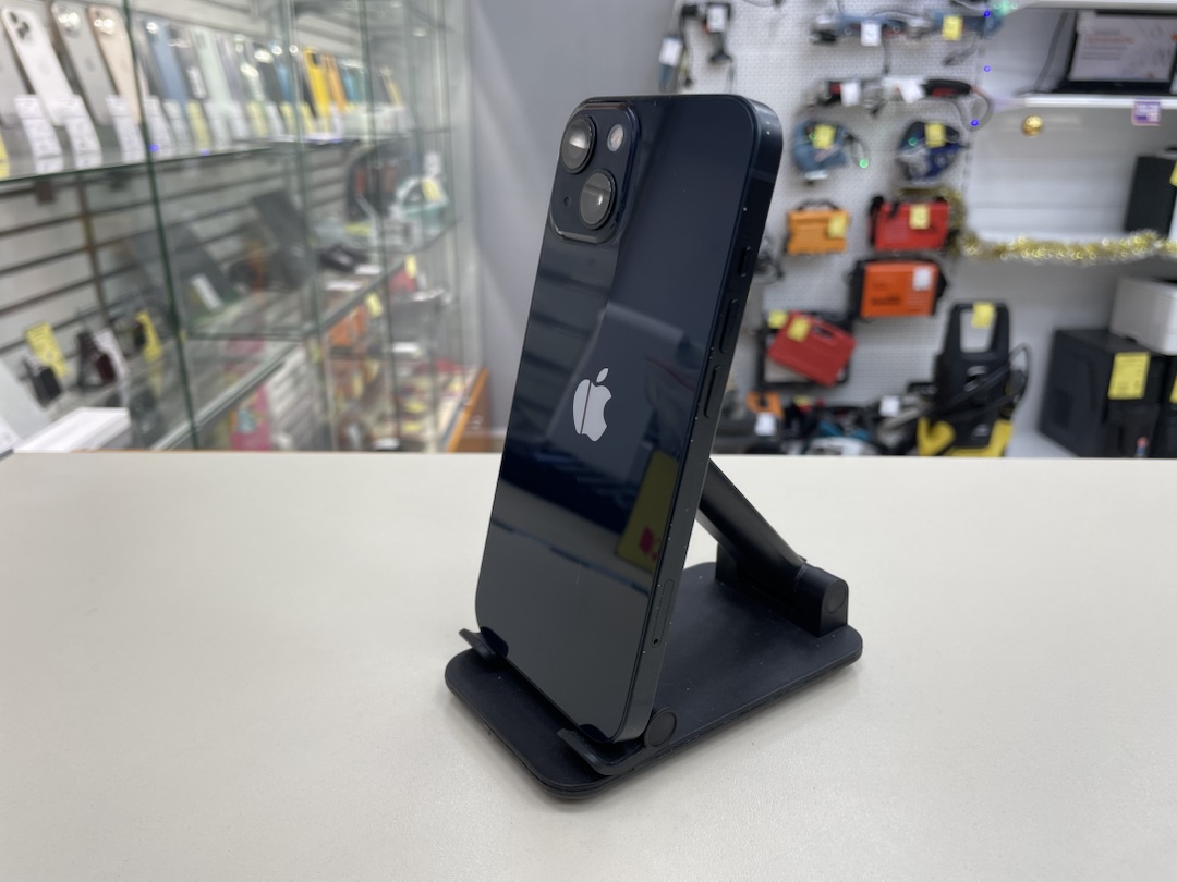Смартфон Apple iPhone 13 128Gb