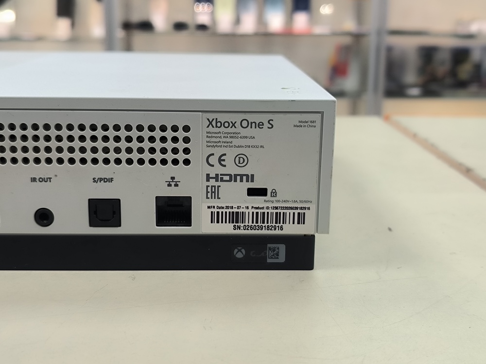 Игровая приставка Xbox One S 1TB