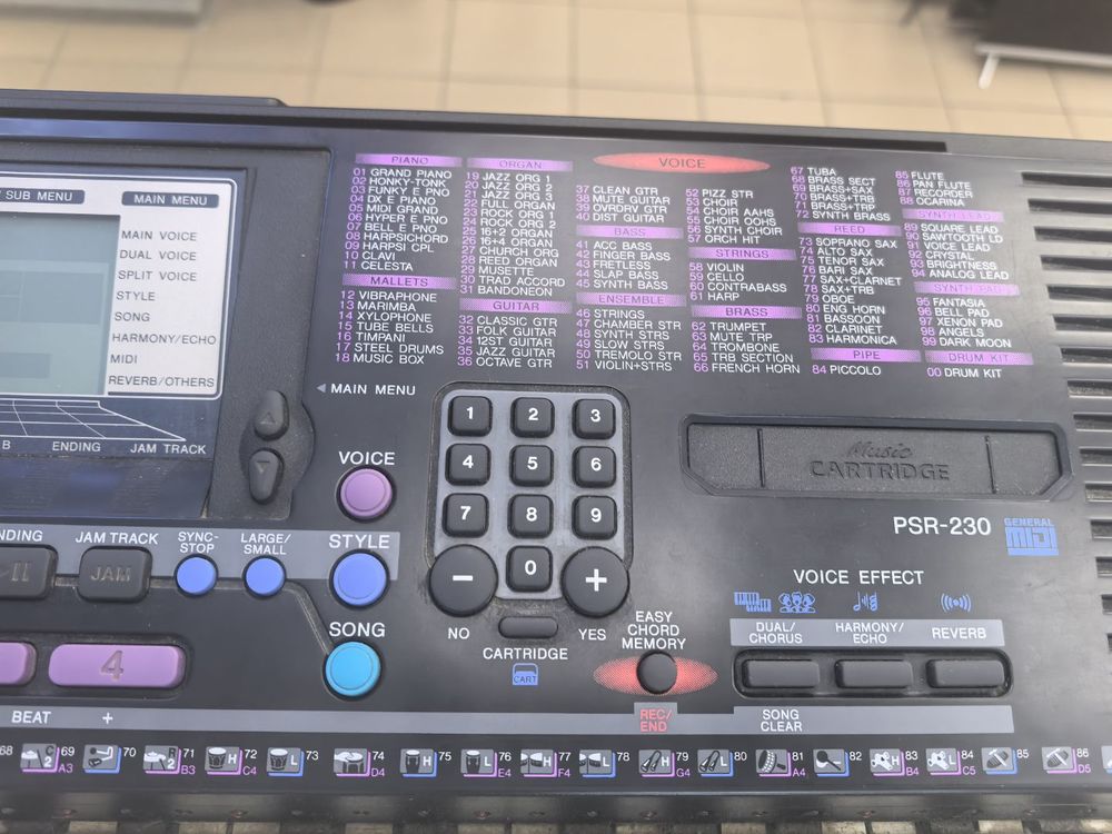 Синтезатор Yamaha PSR 230