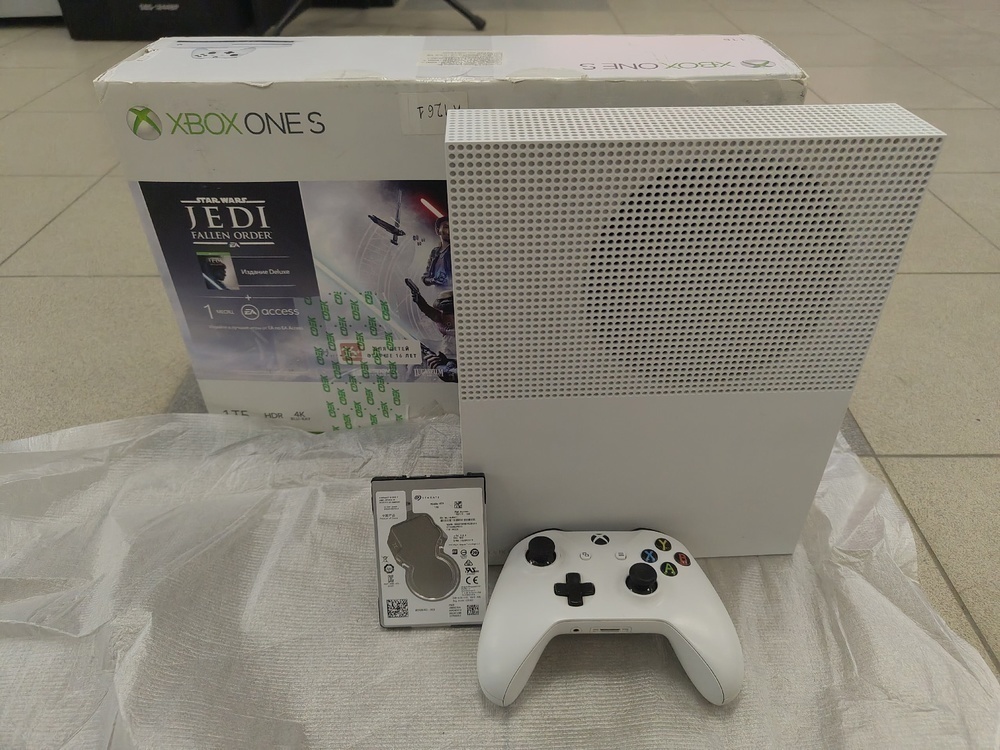 Игровая приставка Xbox One S 1TB