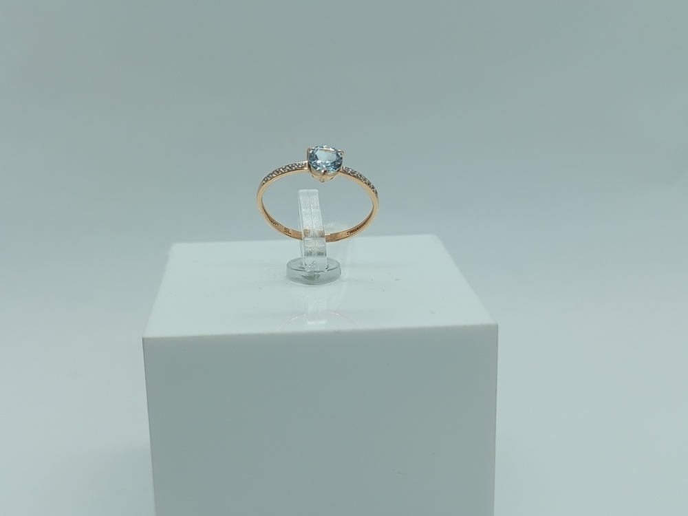 КОЛЬЦО С КАМНЯМИ (Au 585)