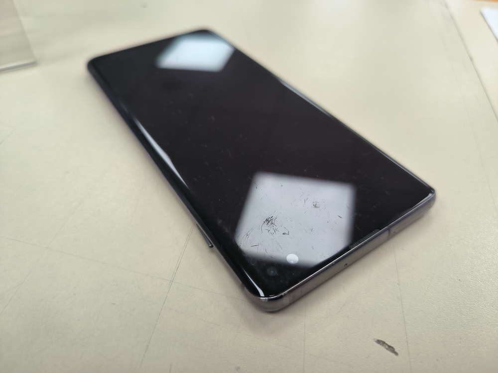 Смартфон Samsung Galaxy S10+ 8/128