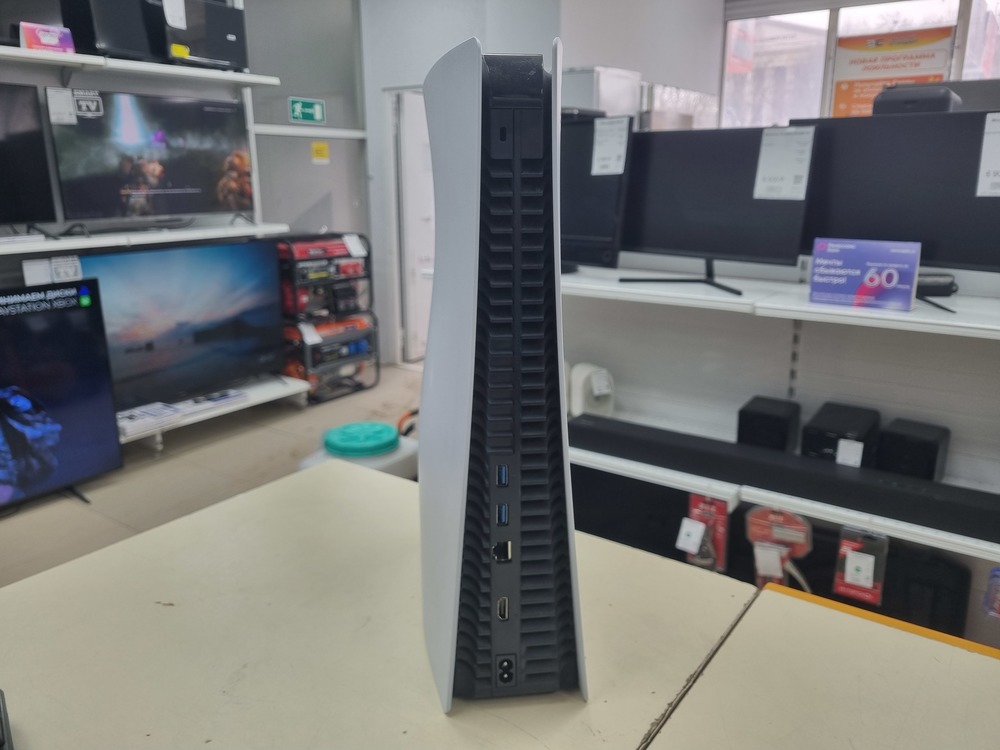 Игровая приставка PlayStation 5 825Gb (С дисководом)