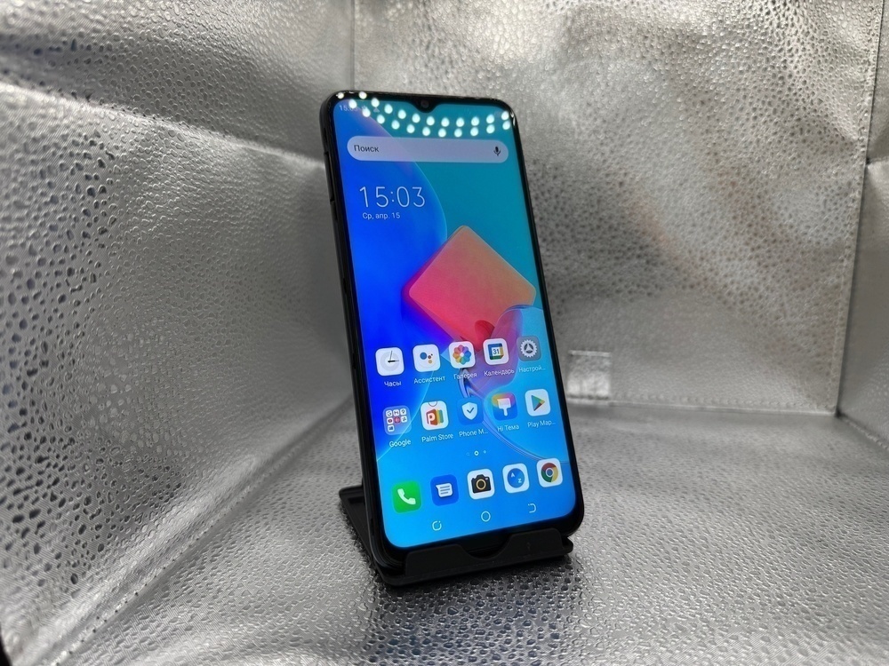 Смартфон Tecno Spark 8C 4/64