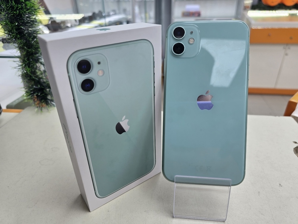 Смартфон Apple iPhone 11 64Gb