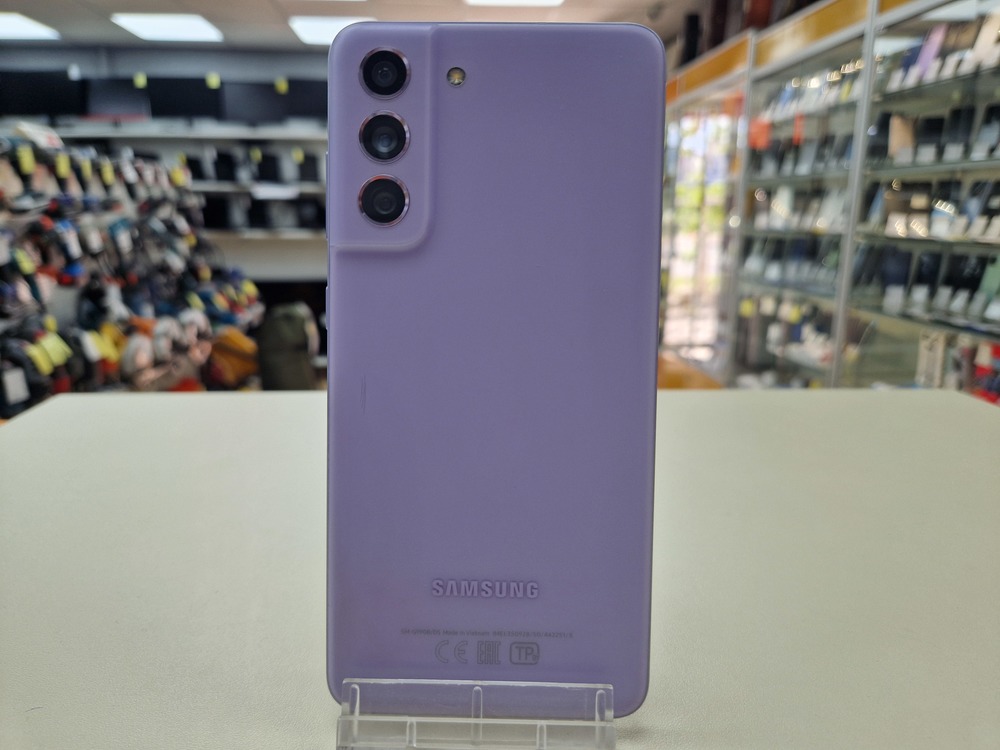 Смартфон Samsung Galaxy S21 FE 6/128