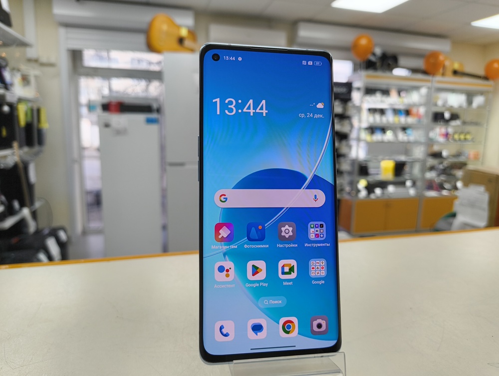 Смартфон Oppo Reno 6 Pro 12/256