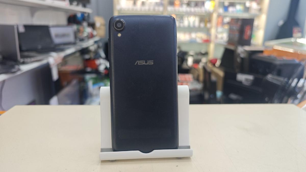 Смартфон Asus Zenfone Live L1