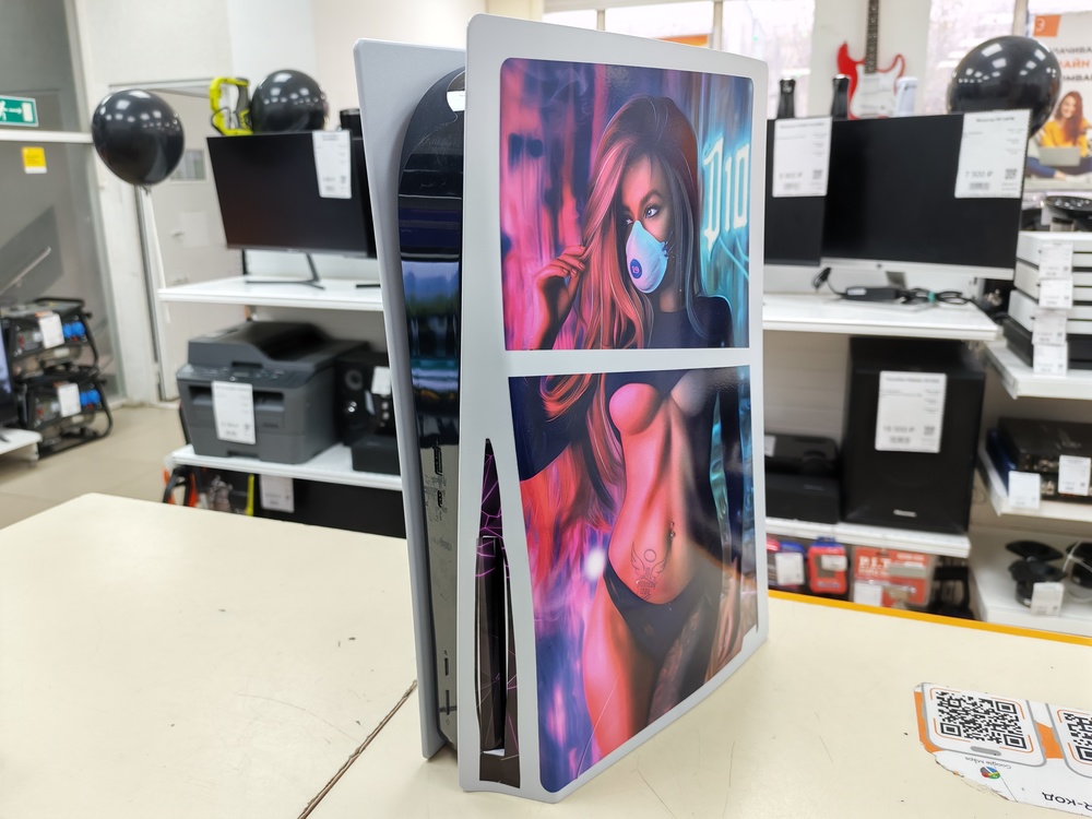 Игровая приставка PlayStation 5 825Gb (С дисководом)