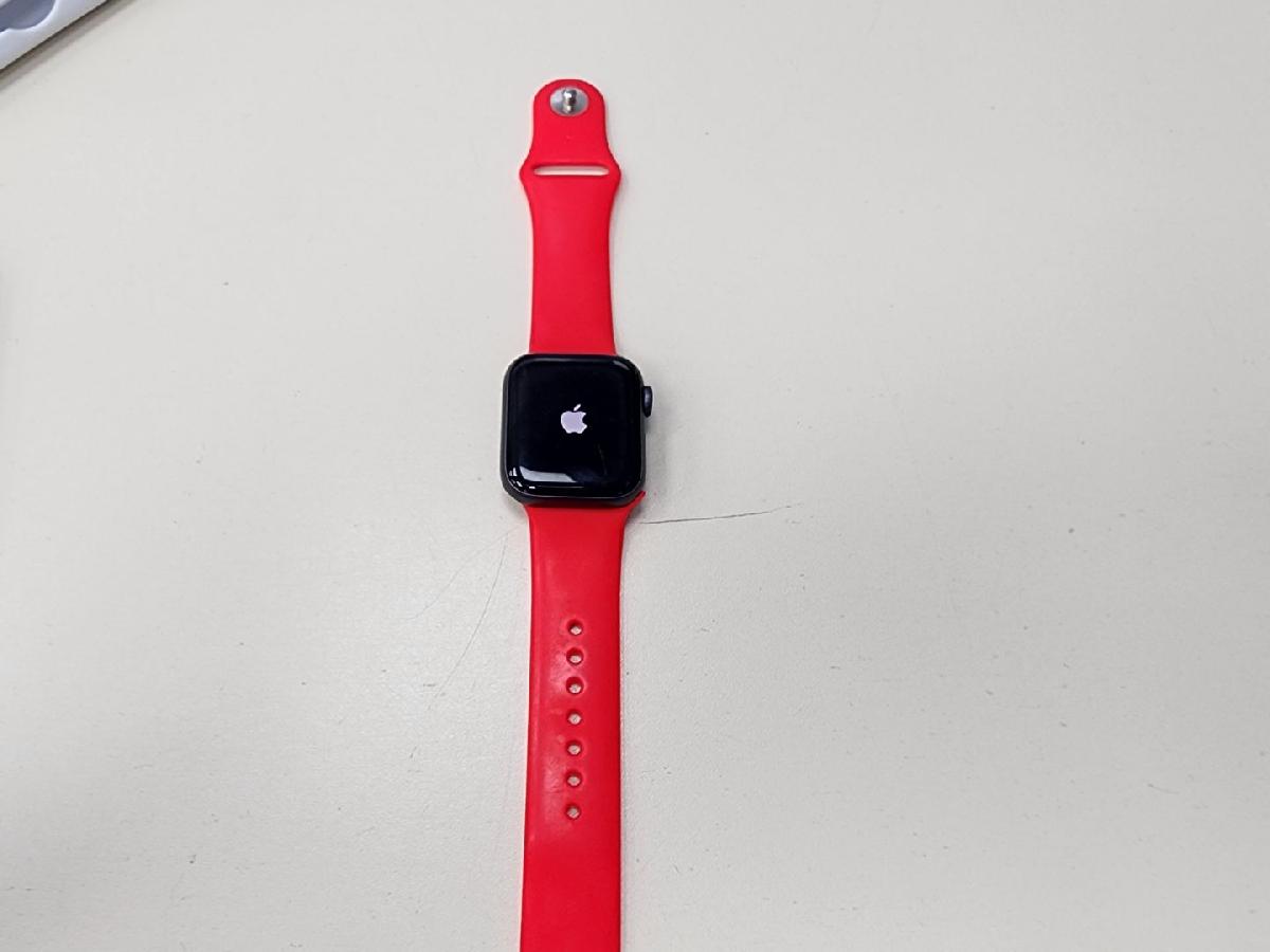 Смарт-часы Apple Watch Series 4 40 мм