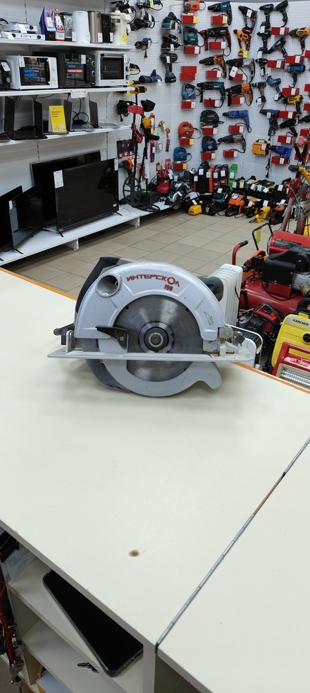 Торцовочная пила Интерскол ДП-190/1600 М