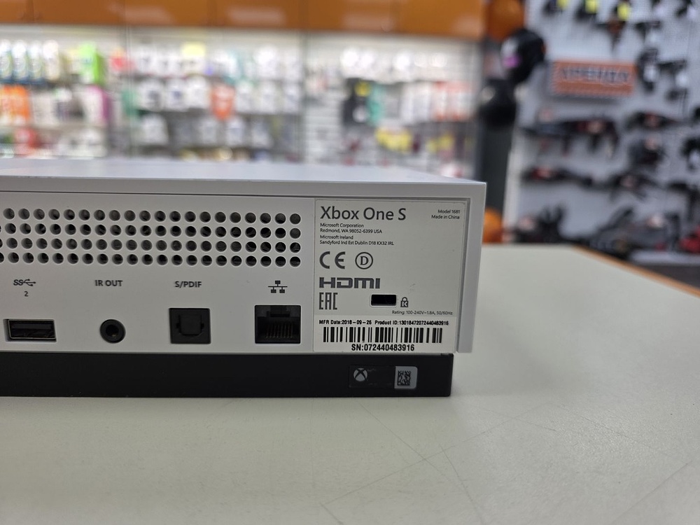 Игровая приставка Xbox One S 1TB